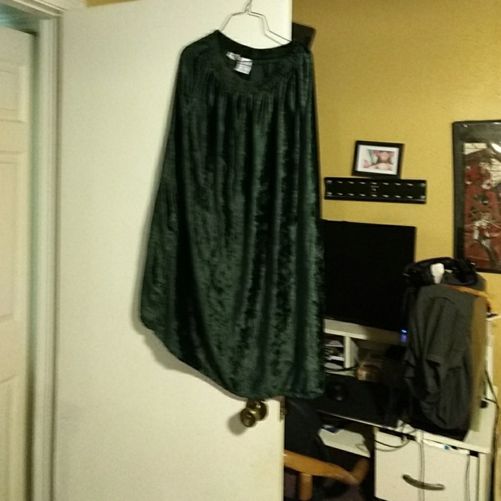 Green velvet skirt